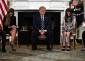 Ông Trump cân nhắc việc giáo viên mang súng