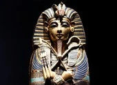 Giải mã bí ẩn vòng cổ 29 triệu năm của Pharaoh Tutankhamun