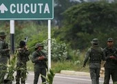 Venezuela: Phe chống đối tấn công quân đội để cướp kho đạn