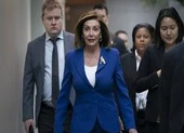 Bà Pelosi quyết siết 'quyền lực chiến tranh' của ông Trump