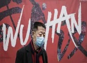 26 người chết, 8 thành phố bị 'cấm cửa' do virus corona mới