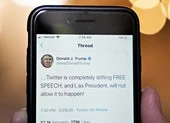 Ông Trump sẽ 'nắn gân' Twitter sau vụ dán nhãn tin sai sự thật