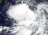 NASA chụp được ảnh bão Nuri hình thành trên Biển Đông