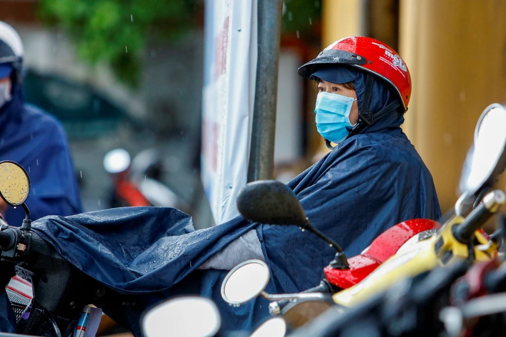 dam-mua-doi-con-thi-tot-nghiep