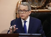 Thống đốc Ohio nhiễm COVID-19 trước khi đón ông Trump