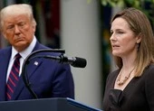 Canh bạc mạo hiểm của ông Trump khi chọn bà Barrett
