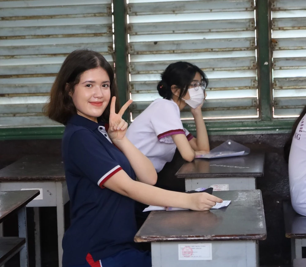 Dixon Nguyễn Thi Thi rạng ngời trước kỳ thi tốt nghiệp THPT. Ảnh TRẦN MINH