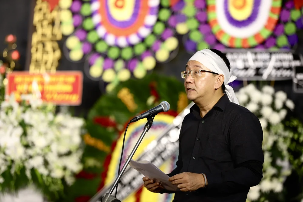 Thay mặt gia quyến, ông Trần Mai Đông gửi lời cảm ơn sâu sắc đến Ban tổ chức lễ tang, các y bác sỹ, đồng nghiệp....