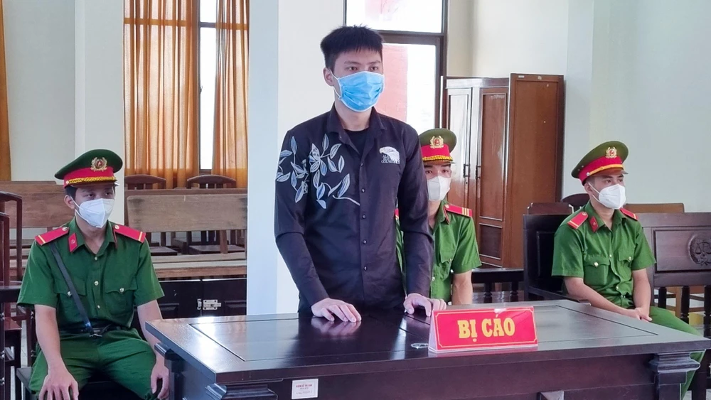 Bị cáo Nguyễn Văn Thảo tại tòa. Ảnh: VĂN VŨ Bị cáo Nguyễn Văn Thảo tại tòa. Ảnh: VĂN VŨ