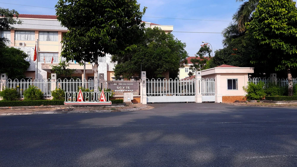 Sở Y tế tỉnh đã ký ba hợp đồng mua hơn 16.000 test của công ty Việt Á, với số tiền hơn 7,2 tỉ đồng, đã thanh toán 100%. Ảnh: CHÂU ANH