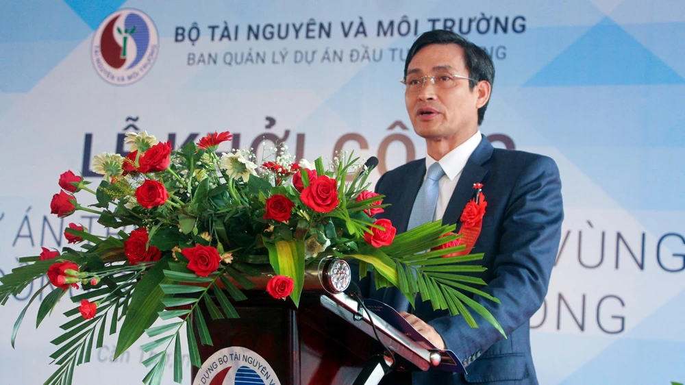 Ông Trần Quý Kiên, Thứ trưởng Bộ TN&amp;MT phát biểu tại lễ khởi công dự án Trung tâm dữ liệu vùng ĐBSCL. Ảnh: LÊ HÙNG