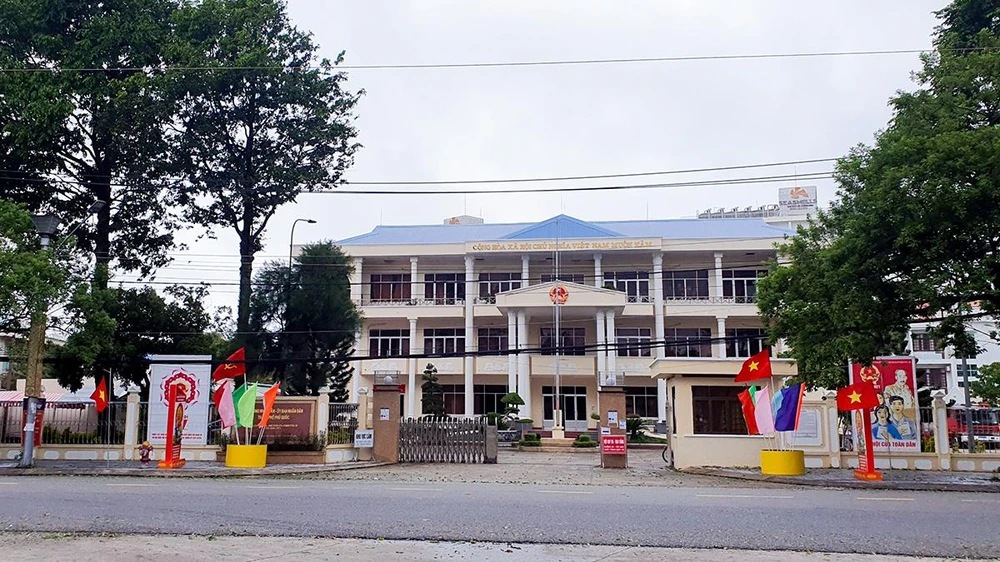 Trong số 39 bản án hành chính Kiên Giang đang tổ chức thi hành, có 32 bản án mà UBND, Chủ tịch UBND TP Phú Quốc phải thi hành. Ảnh: CHÂU ANH