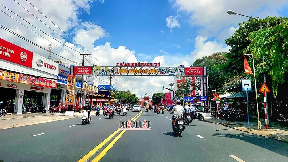 Chủ tịch UBND tỉnh Kiên Giang yêu cầu xử lý kỷ luật cán bộ, công chức, viên chức, người lao động nếu phát hiện có cá cược, đánh bạc trái phép; vay tiền trực tuyến gây ảnh hưởng đến cơ quan, tổ chức. Ảnh minh họa: CHÂU ANH