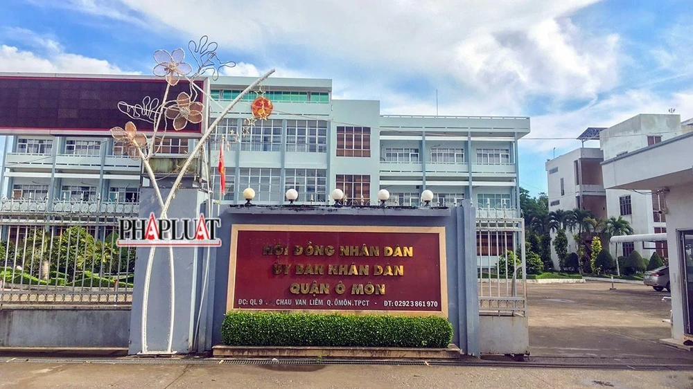 Thanh tra TP yêu cầu UBND quận Ô Môn kiểm điểm rút kinh nghiệm đối với công chức, cá nhân, đơn vị có liên quan trong tham mưu, thực hiện công tác bồi thường, hỗ trợ TĐC khi chưa thu hồi đất. Ảnh: HẢI DƯƠNG