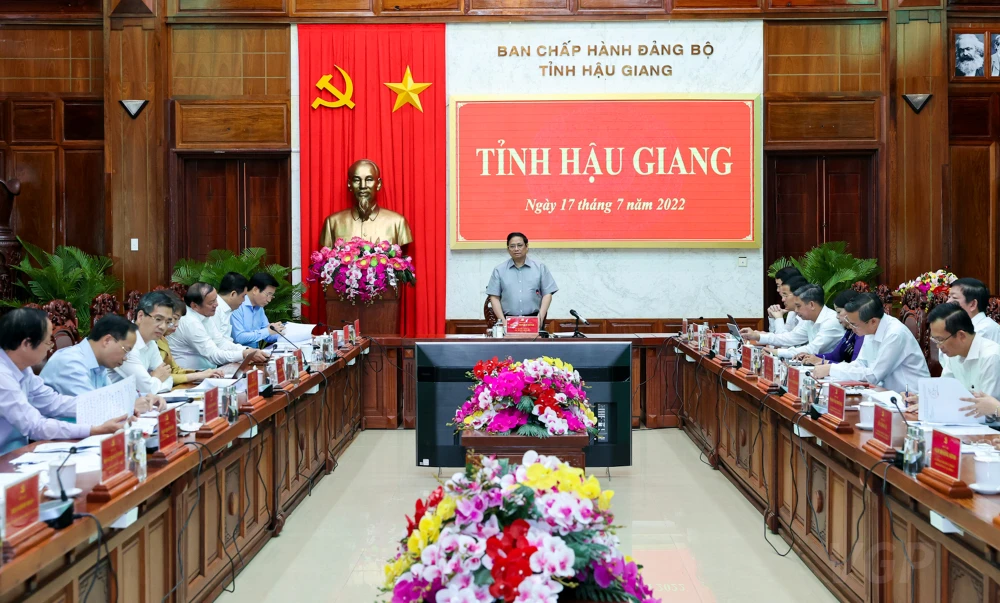 Thủ tướng Phạm Minh Chính cùng đoàn công tác của Trung ương làm việc với Ban Thường vụ Tỉnh ủy Hậu Giang. Ảnh: VGP