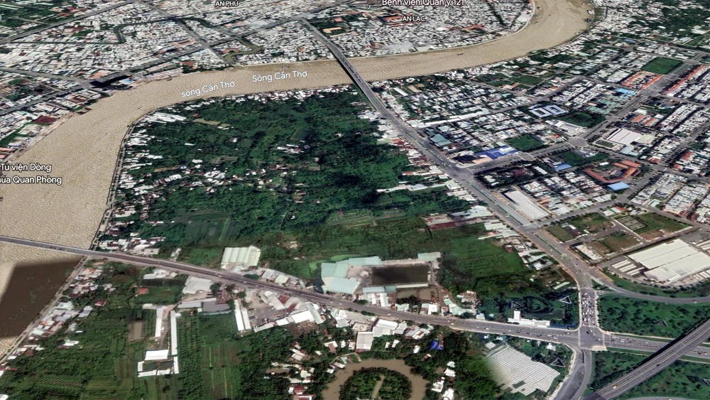 Khu vực được quy hoạch có diện tích hơn 69ha, gồm khu hành chính tập trung TP, Trung tâm Văn hóa Tây Đô, khu Thương mại dịch vụ đô thị và đất dành cho hạ tầng kỹ thuật.