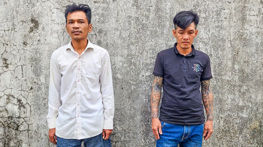 giật dây chuyền.jpg