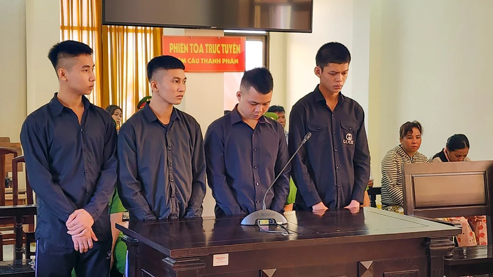 2 người ở Phú Quốc suýt mất mạng vì bị đâm nhầm