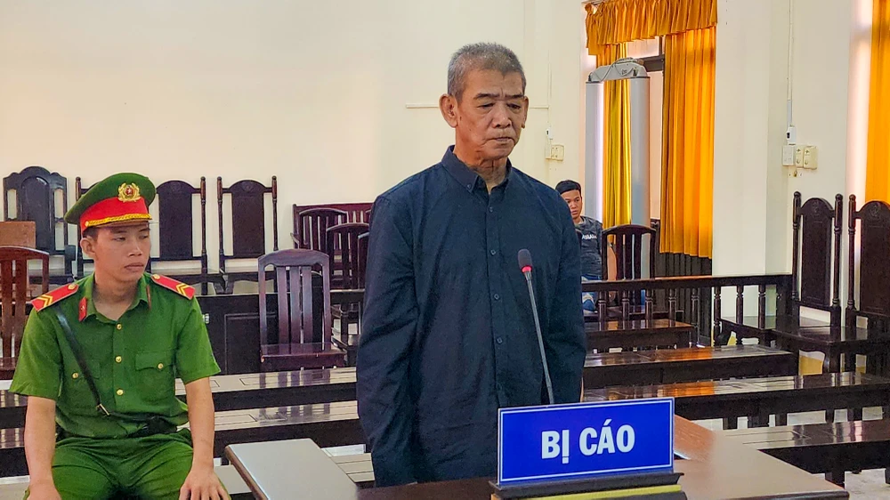 Mâu thuẫn trong mua bán, đâm cháu rể tử vong