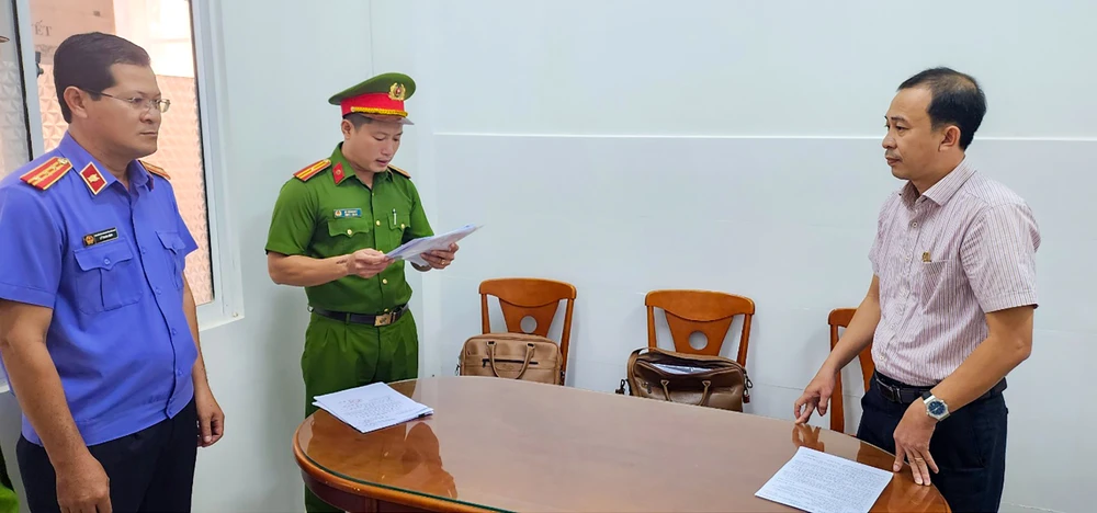 1 phó chủ tịch xã ở Phú Quốc bị bắt