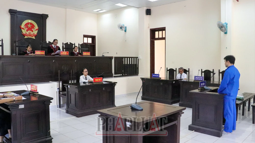 TAND tỉnh Hậu Giang bác kháng cáo của bị cáo vụ quơ máy đục bê tông gây thương tích 27%