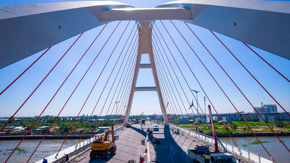 Cần Thơ lý giải việc chưa đưa cầu Trần Hoàng Na khai thác