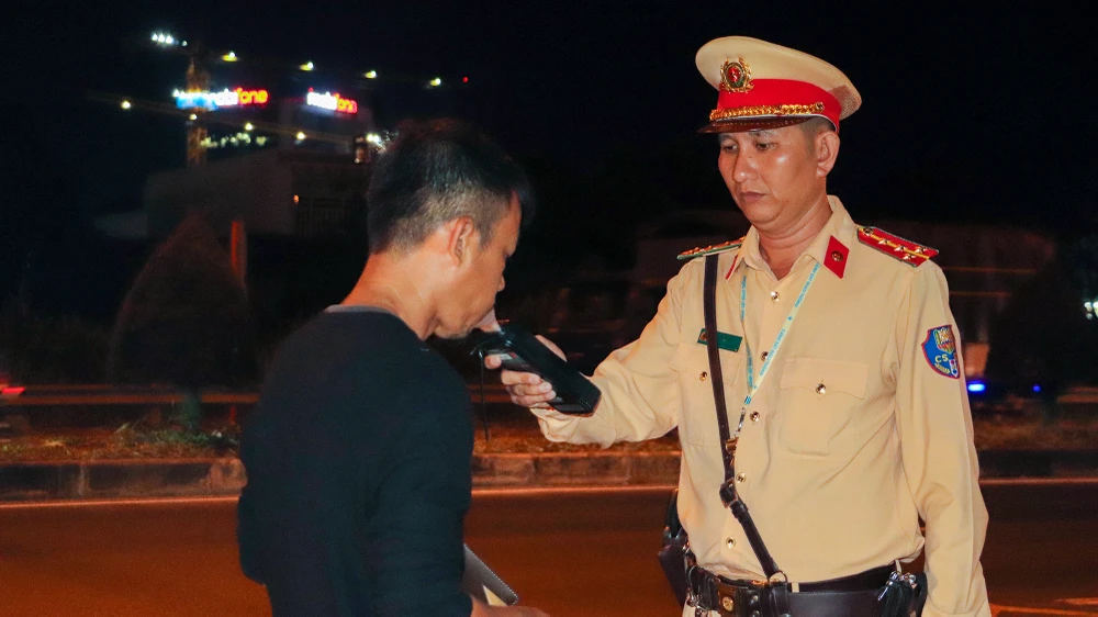 Giám đốc Công an TP Cần Thơ: 'Xử lý triệt để các lò độ xe và các nhóm tụ tập điều khiển xe độ chế'