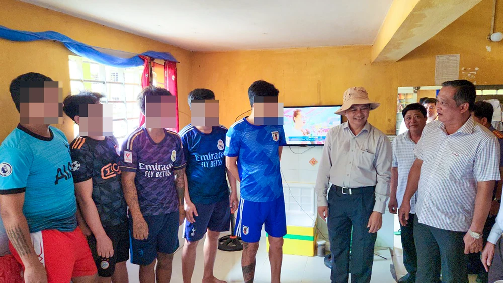 Chủ tịch Sóc Trăng kiểm tra Cơ sở cai nghiện tỉnh