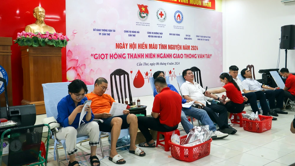 Giọt hồng thanh niên ngành GTVT năm 2024