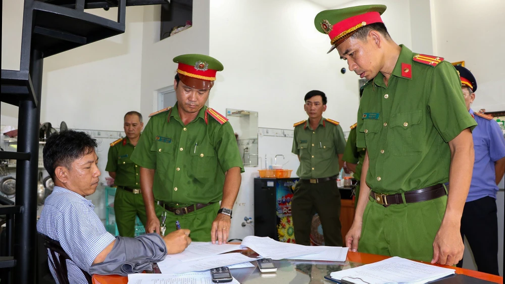 Kiên Giang: Facebooker Dương Hồng Hiếu bị bắt