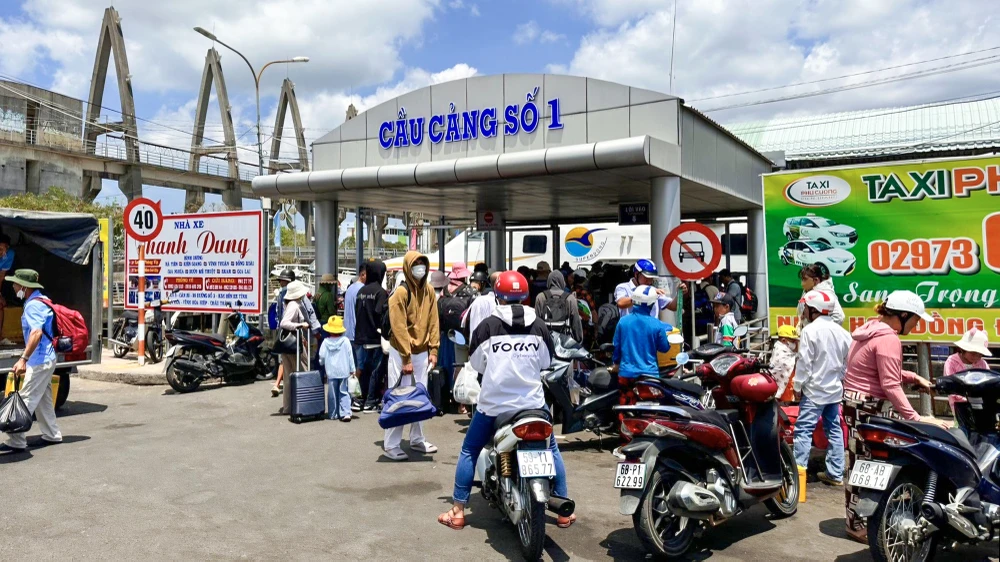 Du khách chọn đi du lịch Hòn Sơn, Nam Du nhiều hơn đi Phú Quốc