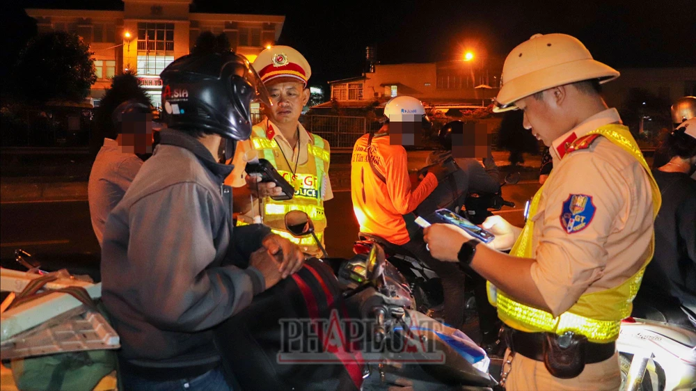 CSGT Cần Thơ tăng cường công tác bảo đảm trật tự an toàn giao thông dịp lễ