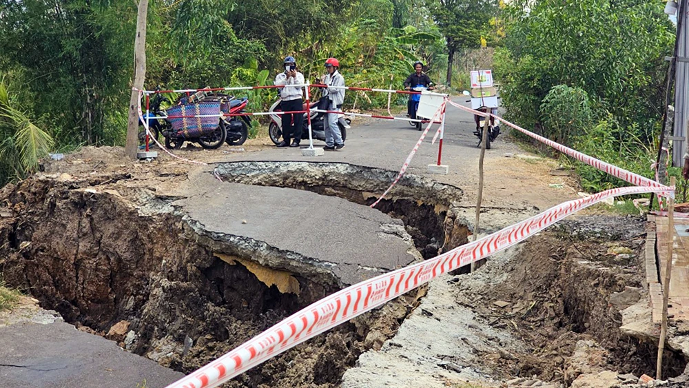 Kiên Giang: Sạt lở hơn 10km đường do ảnh hưởng hạn hán