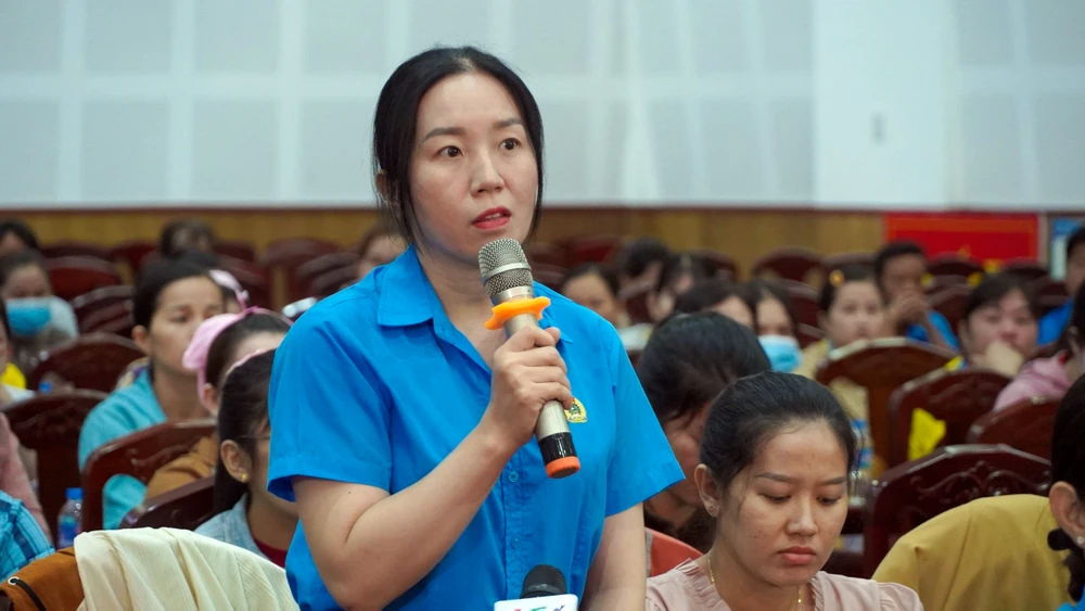 Cử tri Hậu Giang kiến nghị tăng số lần khám thai định kỳ của lao động nữ lên 9 lần