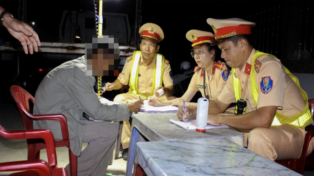 Công an Hậu Giang đã xử lý 25 trường hợp cán bộ, công chức vi phạm nồng độ cồn trong năm 2023