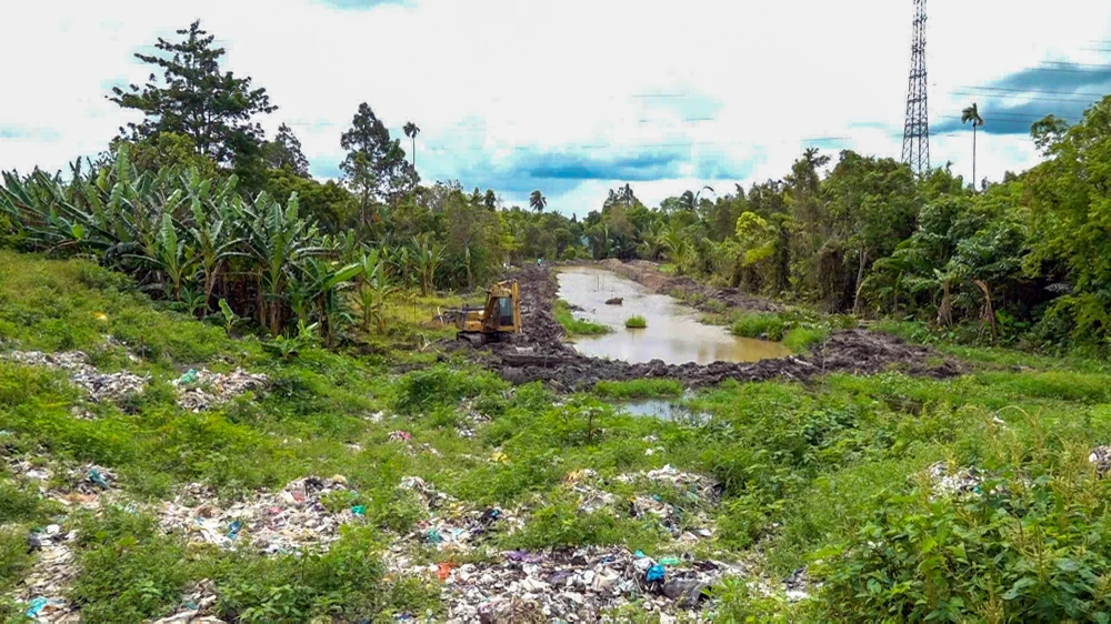 TP Cần Thơ xử lý bãi rác chắn ngang cao tốc như thế nào?