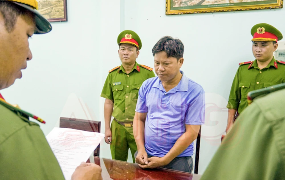 Công an tỉnh Hậu Giang bắt bị can tổ chức cho người khác trốn đi nước ngoài