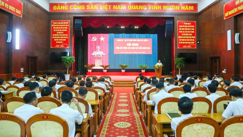 Vùng Cảnh sát biển 4 tổ chức Hội nghị tổng kết công tác năm 2024