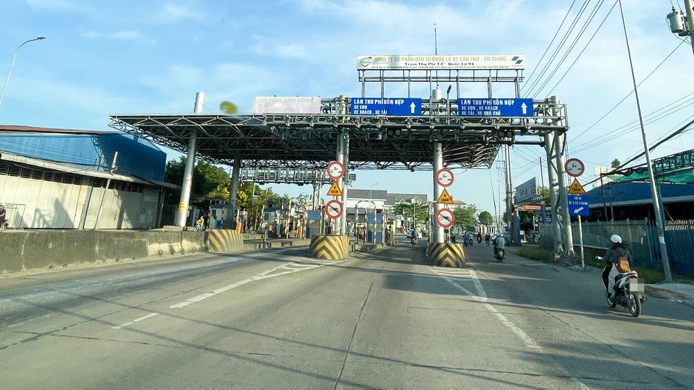 Bộ GTVT nêu lý do chưa tháo dỡ trạm thu phí BOT T2 trên Quốc lộ 91