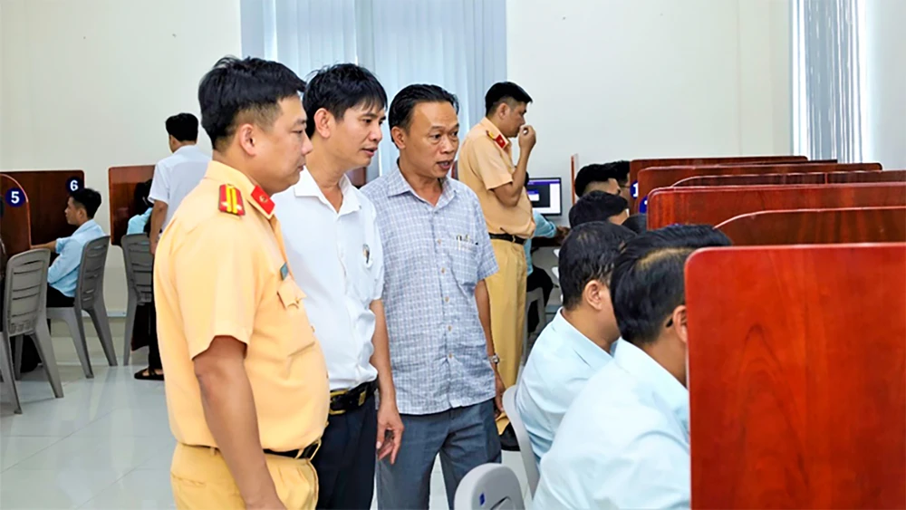 Công an tỉnh Hậu Giang chuẩn bị tốt nhất để tiếp nhận 4 nhiệm vụ từ các Sở