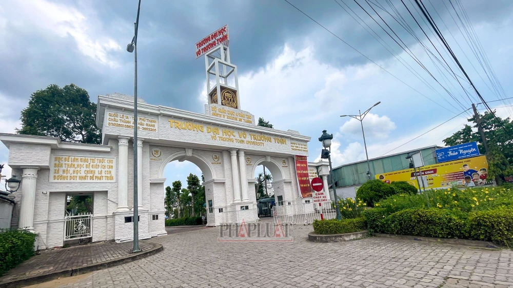 Trường đại học Võ Trường Toản