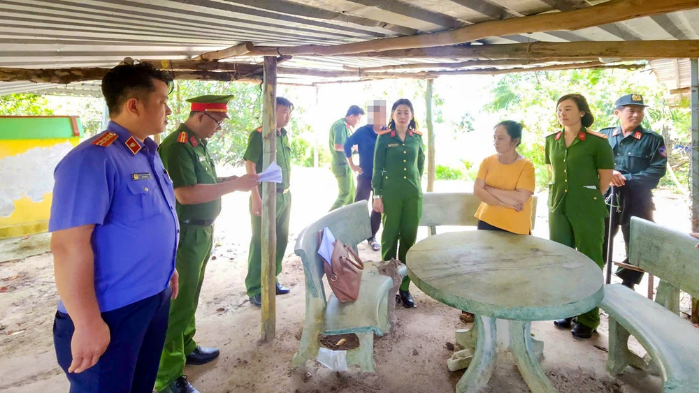 Bắt thêm 2 bị can lừa bán đất dự án sân bay Quốc tế Phú Quốc