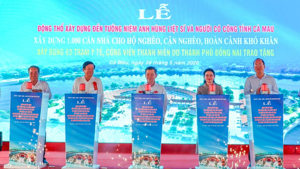 ca-mau-den-tuong-niem-1.jpg