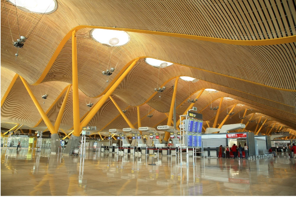 Trần tre ở sân bay quốc tế Madrid, Tây Ban Nha. Nguồn: SCBV