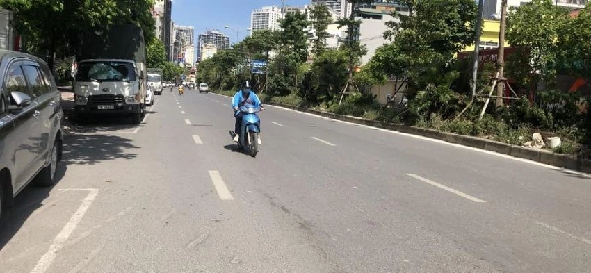 Sau chuỗi ngày mát mẻ, nắng nóng và nắng nóng gay gắt đã quay trở lại miền Bắc. Ảnh minh hoạ: AH