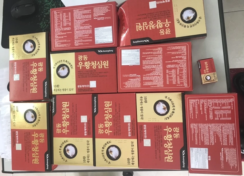 Lực lượng QLTT TP.Hải Phòng đã tạm giữ toàn bộ hơn 20 hộp An Cung Hoàn để tiếp tục xác minh, làm rõ. Ảnh: QLTT Hải Phòng