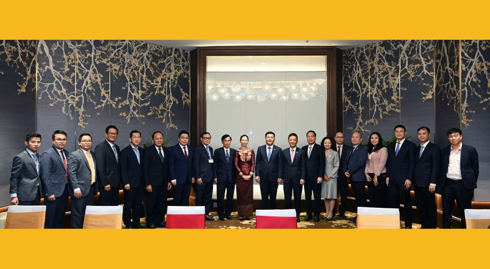 việt nam campuchia.jpg