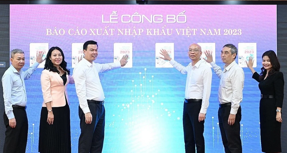 xuất nhập khẩu.jpg