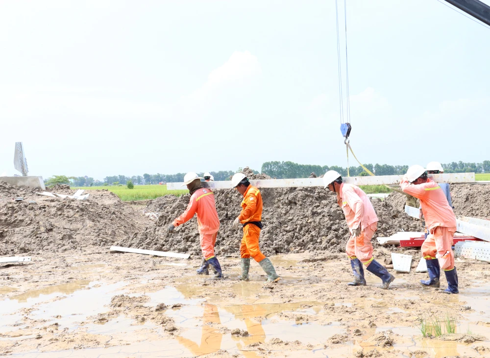 đường dây 500kV mạch 3......jpg