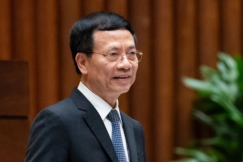 BỘ TRƯỞNG NGUYỄN MẠNH HÙNG...jpg